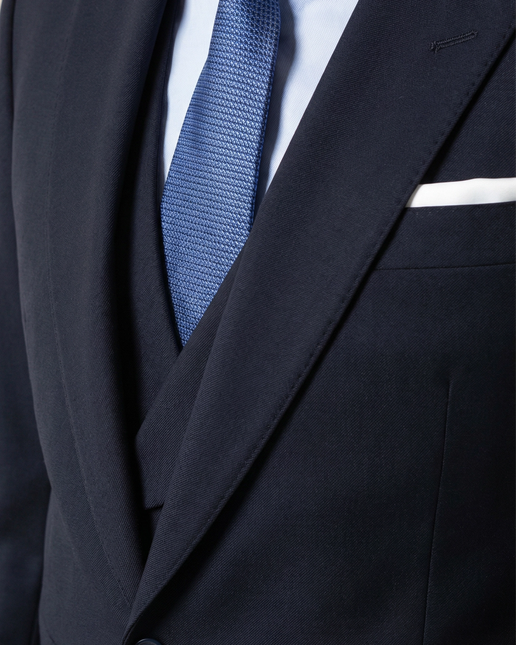 Chaqué Azul Marino (Navy Blue) Monocromático de 3 Piezas con Chaleco Cruzado