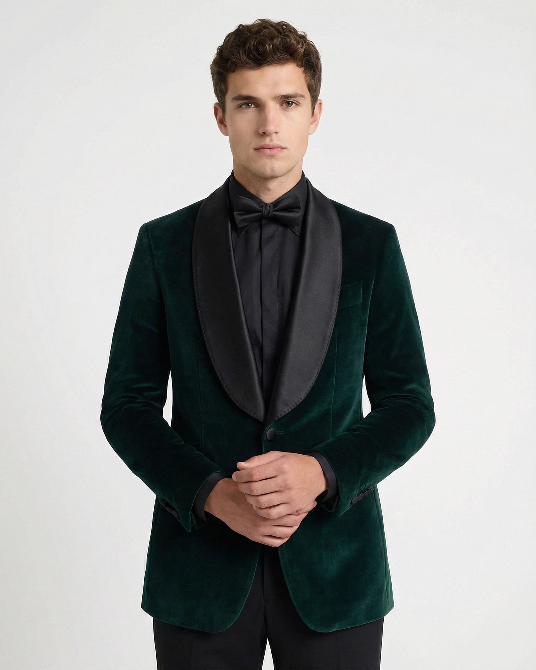 Esmoquin "Dinner Jacket" en Terciopelo Verde Esmeralda con Solapa Chal Negra