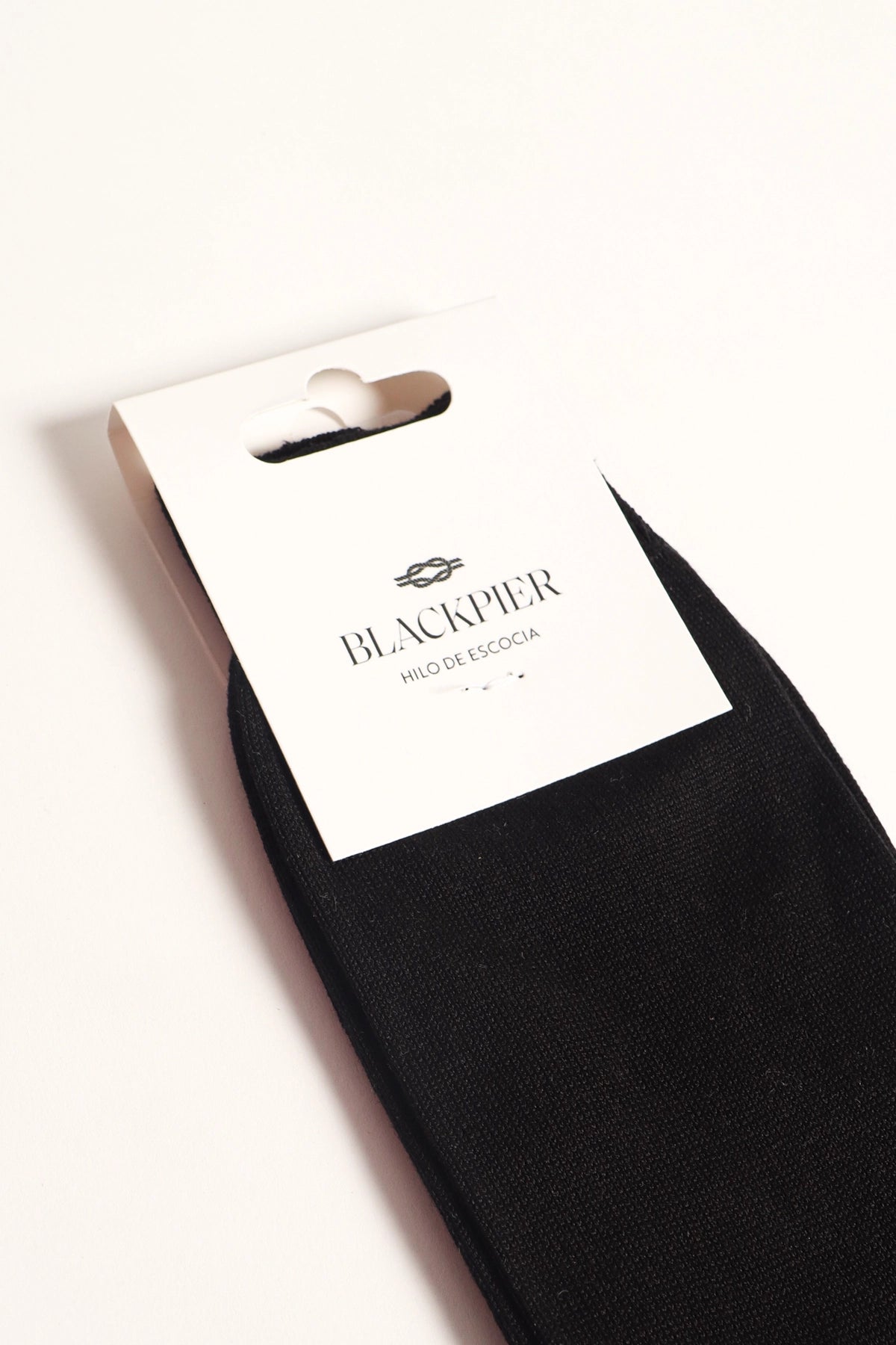 Calcetines Negros Hilo de Escocia | Essential Black