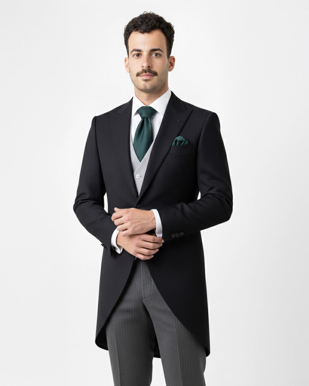 Chaqué Negro Royal Heritage | Elegancia Clásica para Bodas de Día, image size:1200x1500