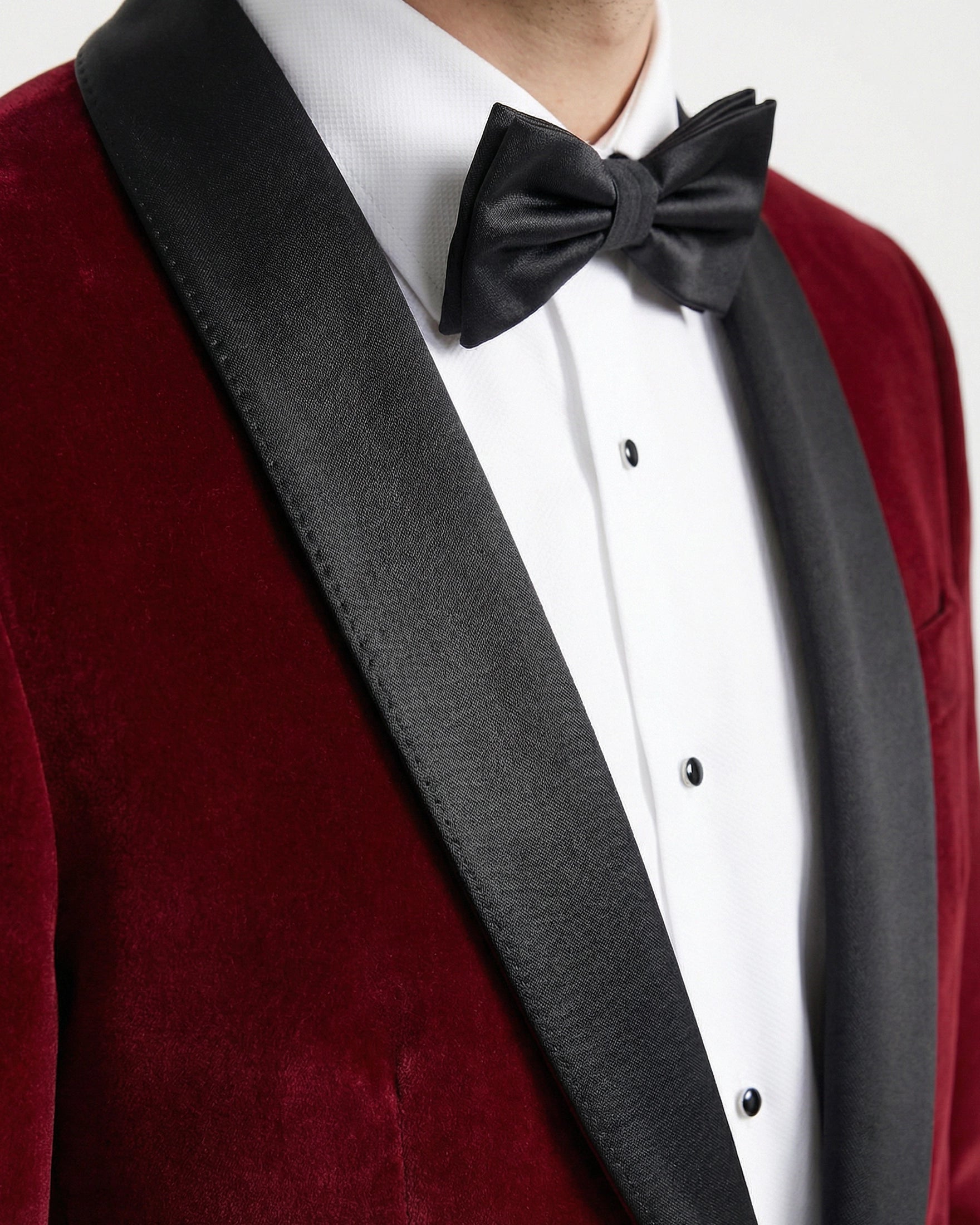 Esmoquin "Dinner Jacket" en Terciopelo Burdeos con Solapa Chal Negra