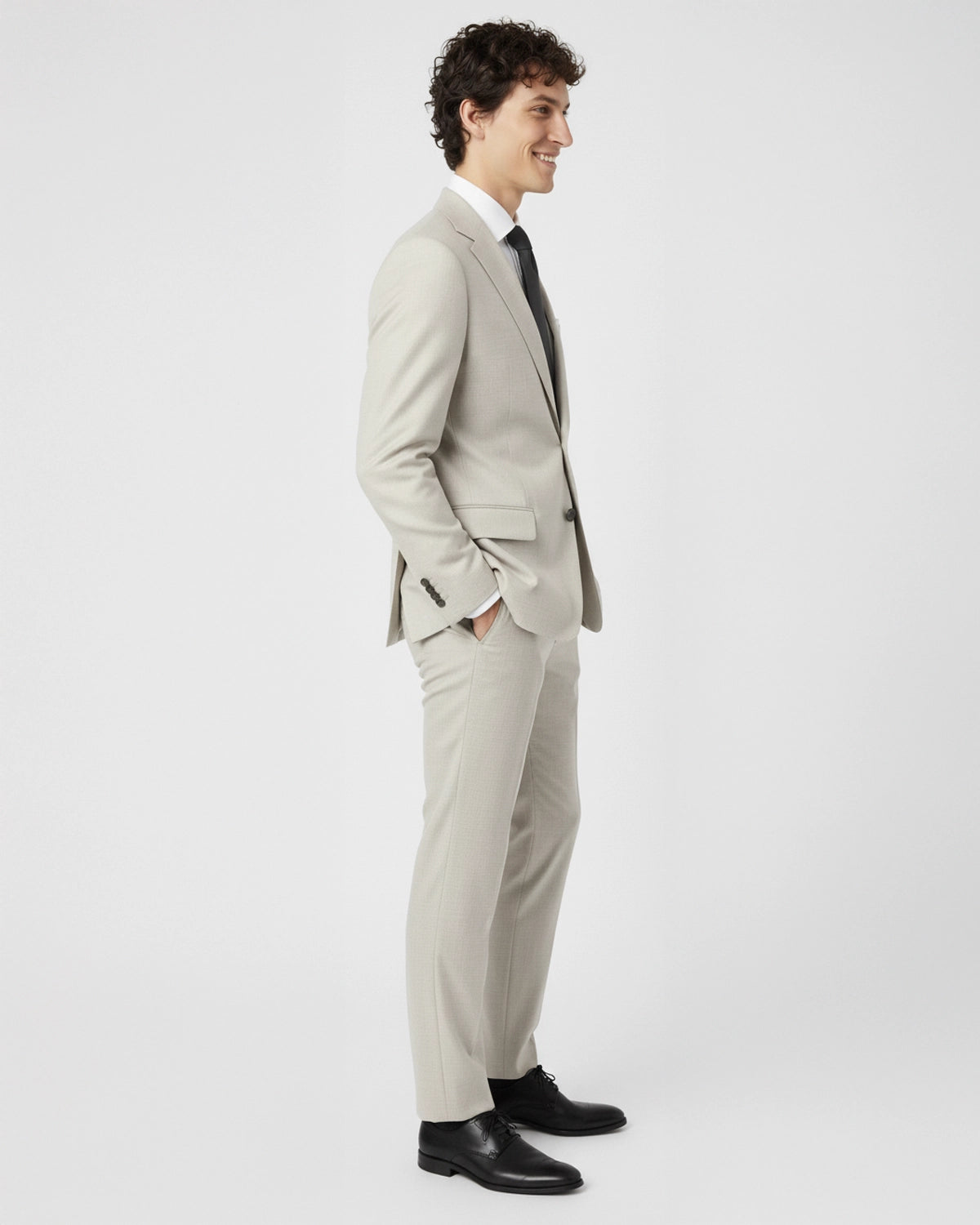 Traje Beige a Medida detalle acabado | Blackpier