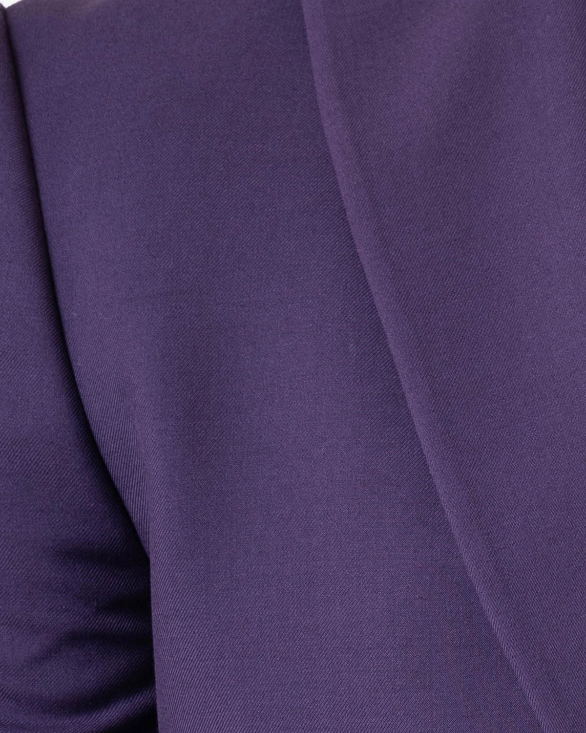 Trajde de Novio Lila