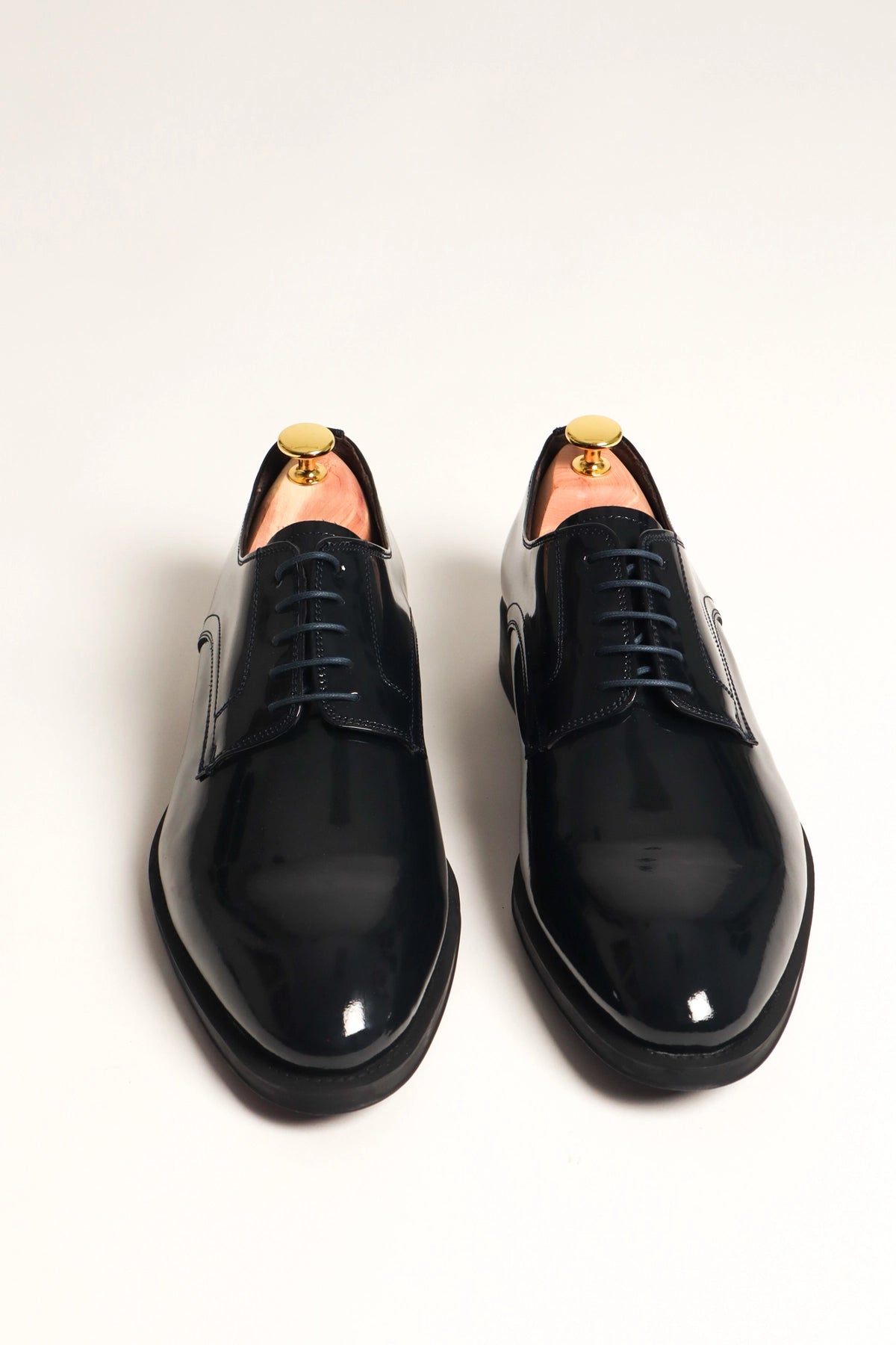Zapatos Azul Marino Charol vista trasera | Blackpier