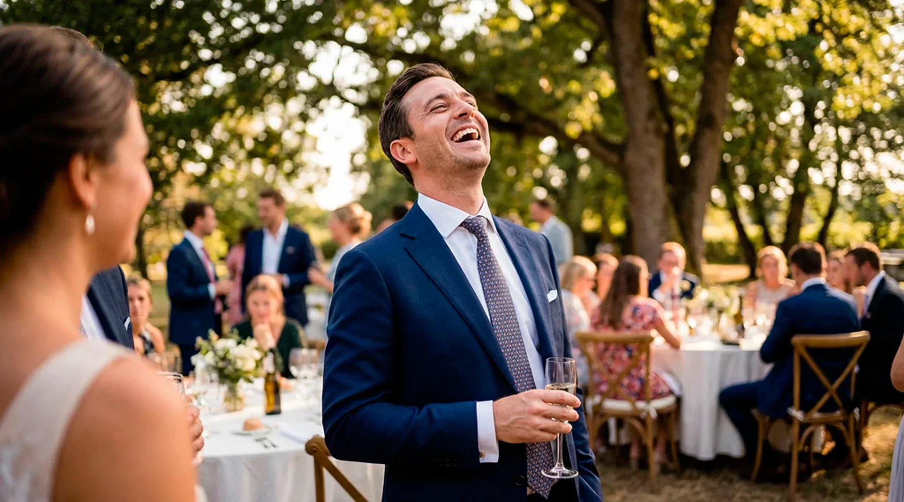 Invitado de boda perfecto: guía para acertar sin eclipsar al novio