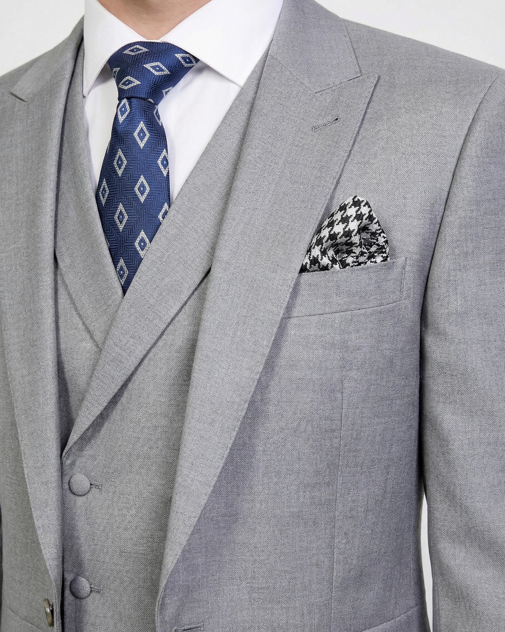 Chaqué Gris Perla (Morning Suit) Monocromático de 3 Piezas con Chaleco Cruzado