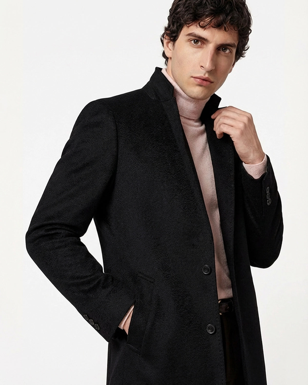 Abrigo Negro Hombre Lana detalle tejido | Blackpier
