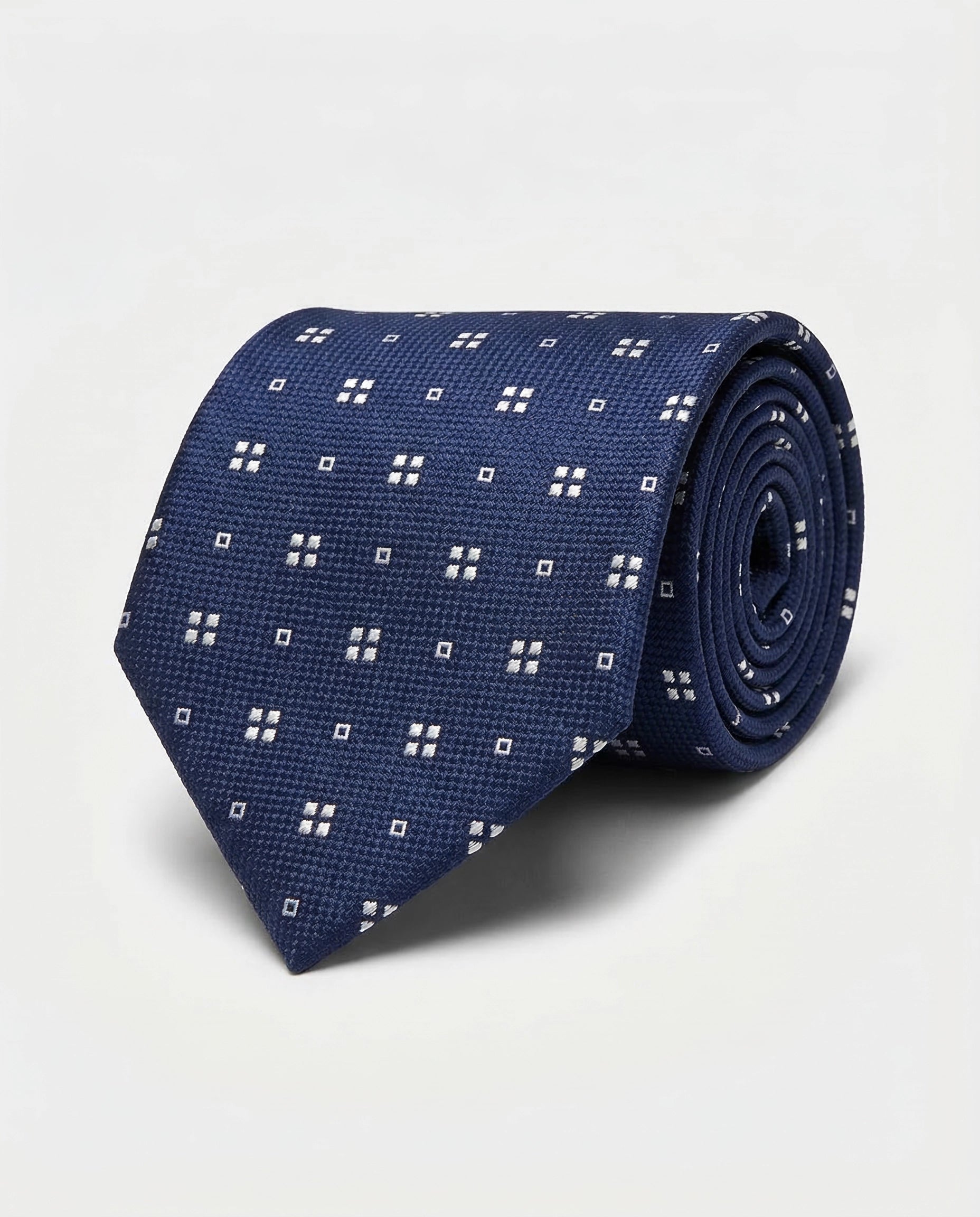 Corbata de Seda Azul Marino con Microestampado Geométrico