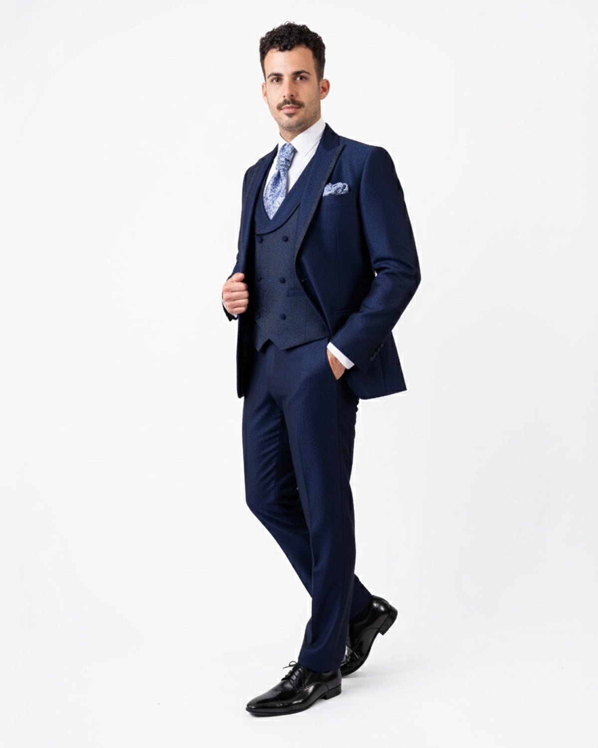 Traje Novio Azul con Ribete