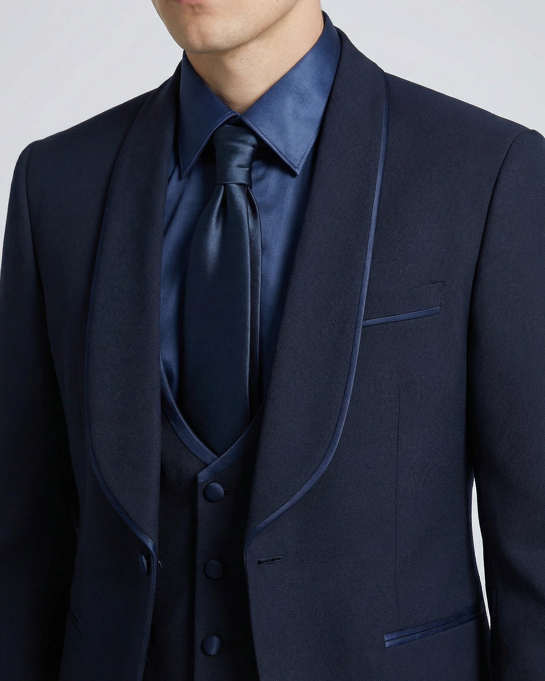 Traje de Novio Azul Noche (Midnight Blue) con Solapa Redonda y Ribete Satinado Fino