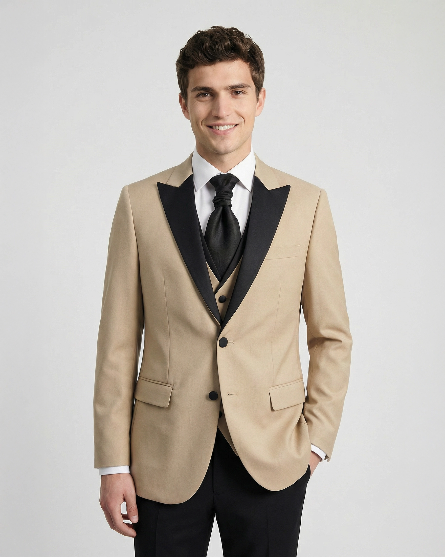 Traje Novio Beige con Pantalón Negro detalle tejido | Blackpier