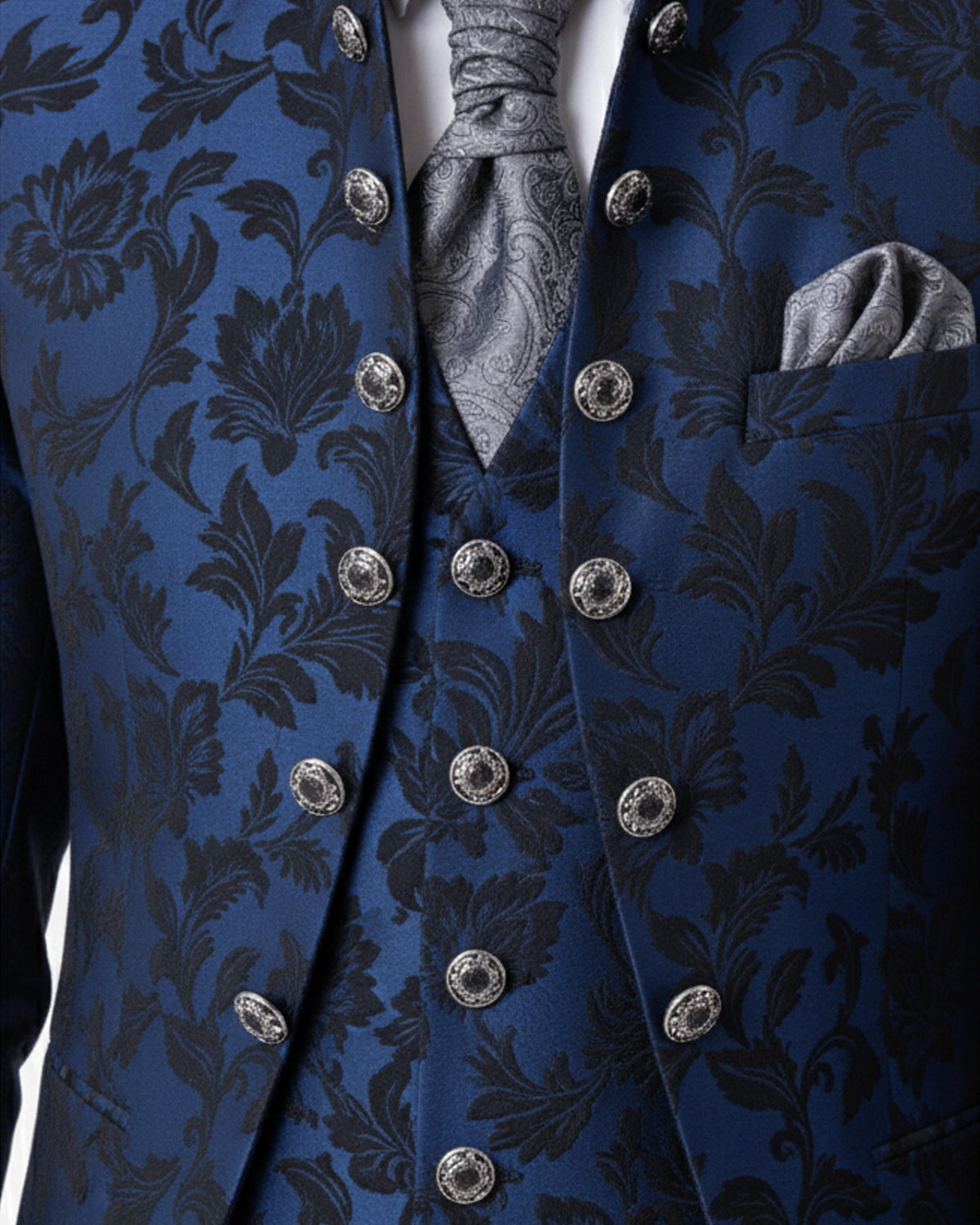 Traje novio capa azul floral